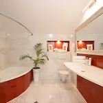 Apartmant With Pool 8 * Kaštela