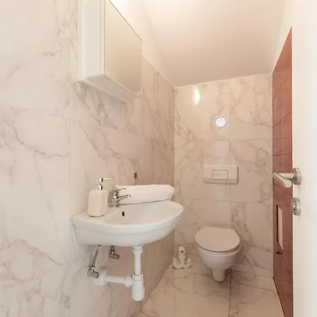 Apartmant With Pool 8