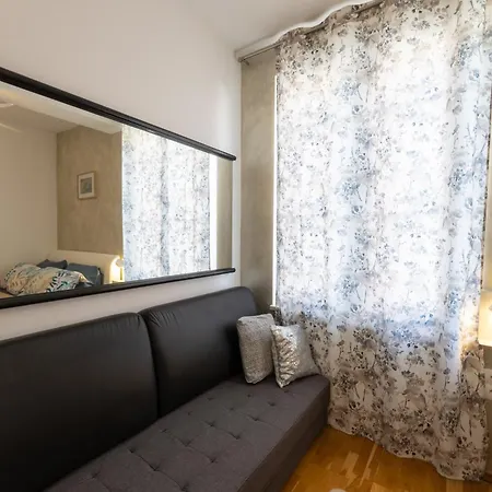 Apartmant With Pool 8 *