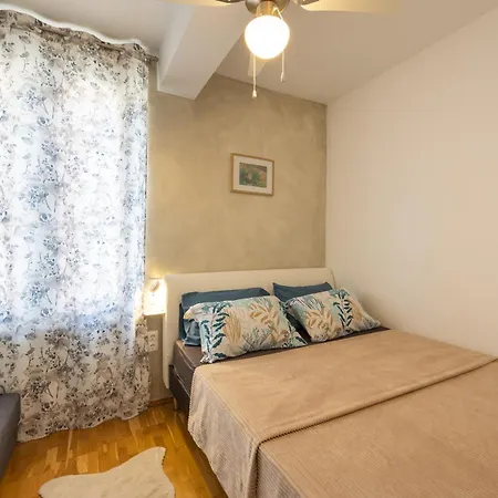 شقة Apartmant With Pool 8 Kaštela