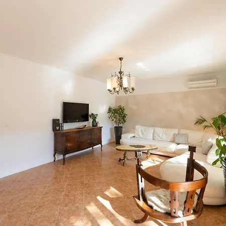 Apartmant With Pool 8 * Kaštela