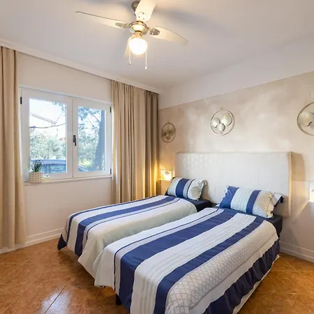 Apartmant With Pool 8 Kaštela