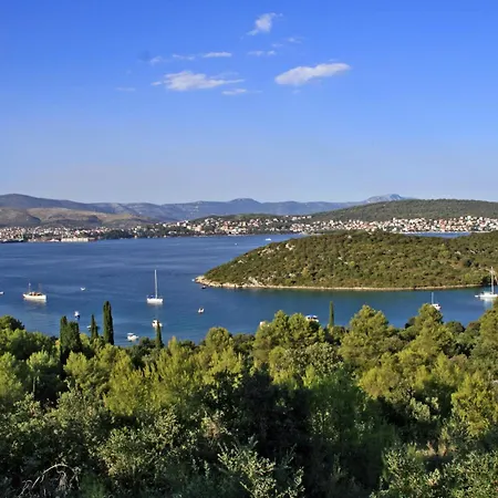 Apartmant With Pool 8 Kaštela